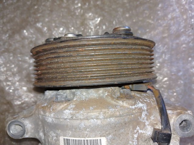 Насос кондиционера 926001268R RENAULT