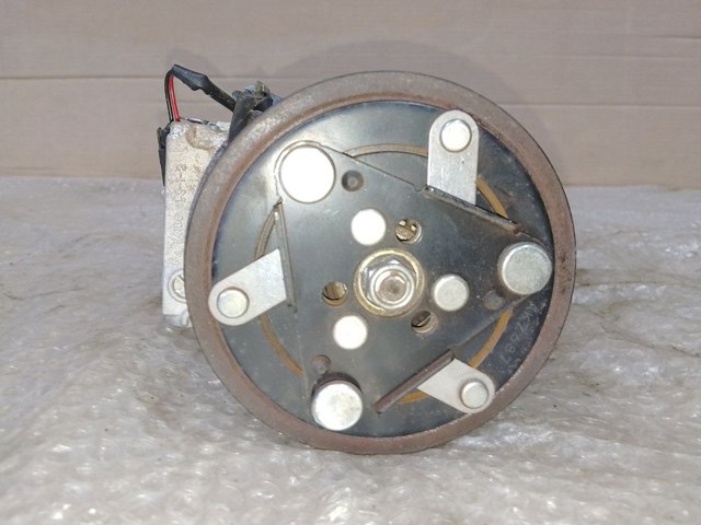 RENAULT 926001268R Компрессор кондиционера в наличии Каменское