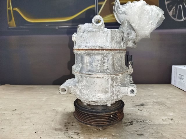 926003404R RENAULT Компрессор кондиционера купить в Кривой Рог