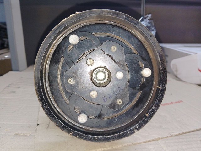 Насос кондиционера 926003VD0A NISSAN