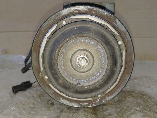 RENAULT 926004EB0A Компрессор кондиционера в наличии Тернополь