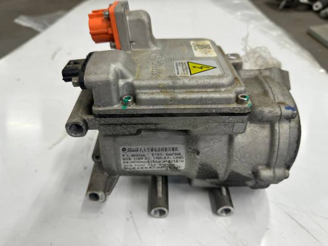 926007596R RENAULT Компрессор кондиционера купить в Хмельницкий