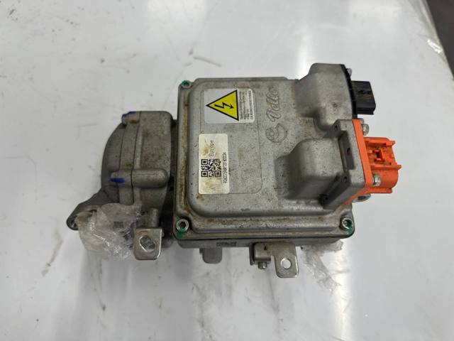 RENAULT 926007596R Компрессор кондиционера в наличии Киев