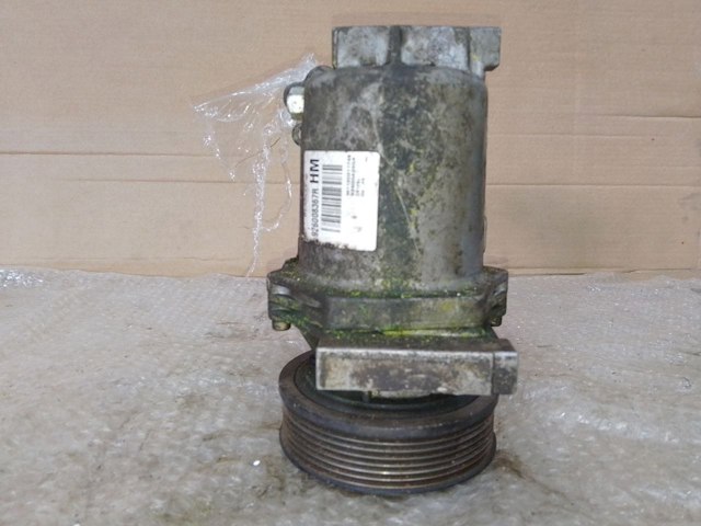 Компрессор климатической установки 926008367R RENAULT