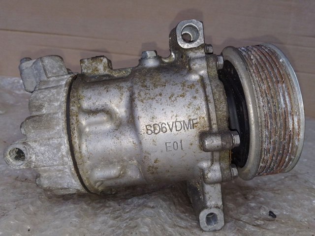 RENAULT 926008670R Компрессор кондиционера в наличии Полтава