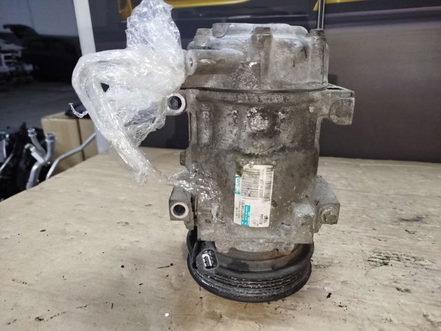 926009865R RENAULT Компрессор кондиционера купить в Украина