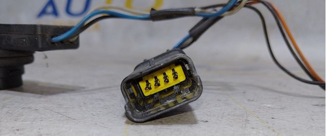 93857722 RENAULT Накладка под задний фонарь левый купить в Ирпень