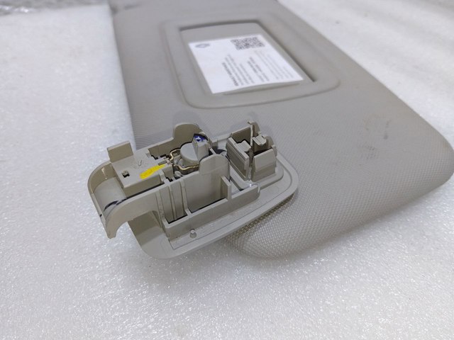 Козырек противосолнечный 964010028R RENAULT