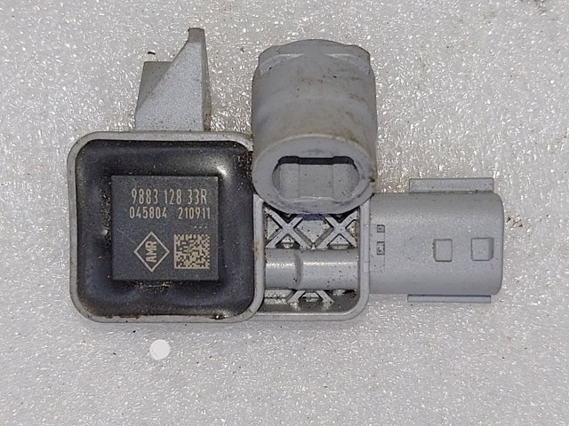 988312833R RENAULT Датчик удара купить в Ирпень