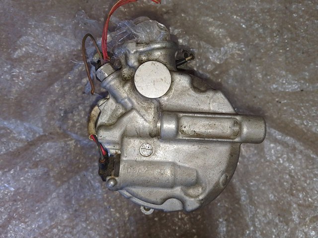 Компрессор кондиционера A0008303602 MERCEDES