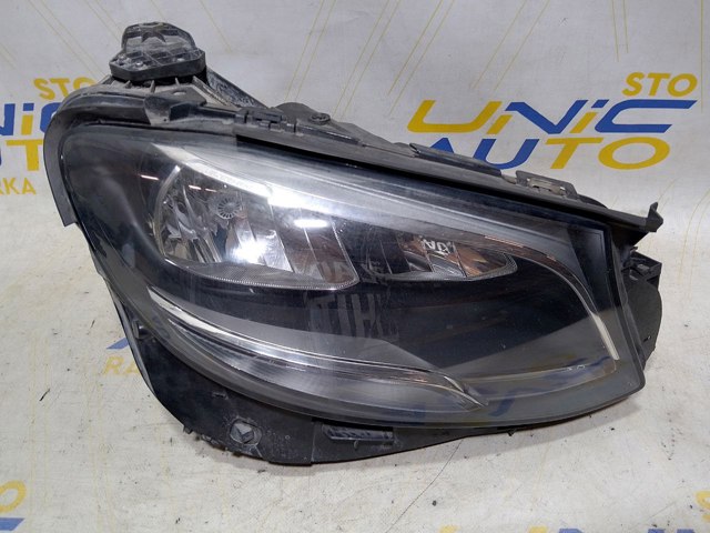 A2138202261 MERCEDES Правая фара купить в Черновцы