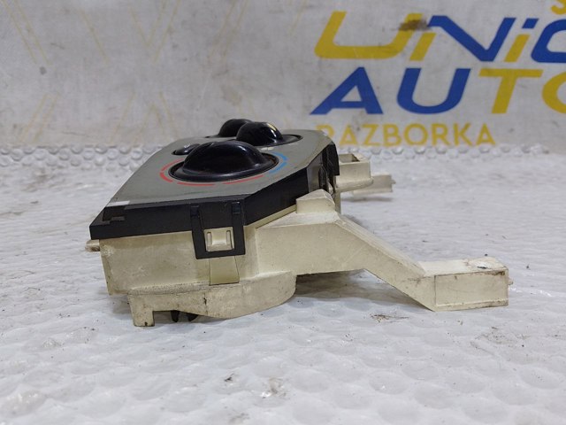 RENAULT W964097K в наличии Ужгород