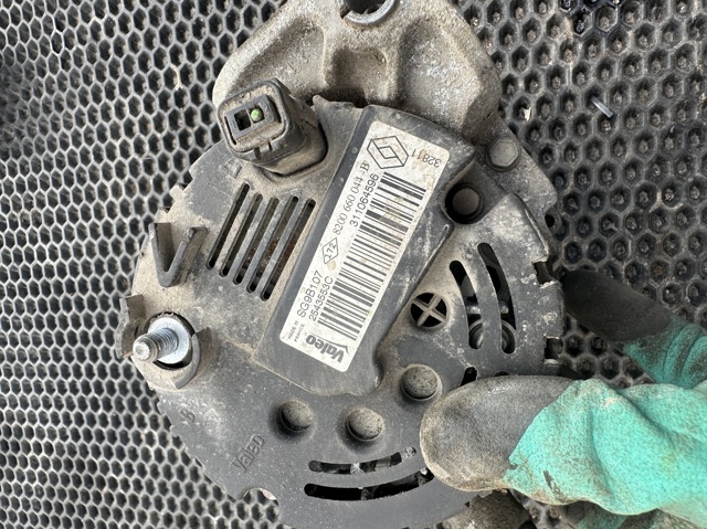 Генератор 231001107R RENAULT