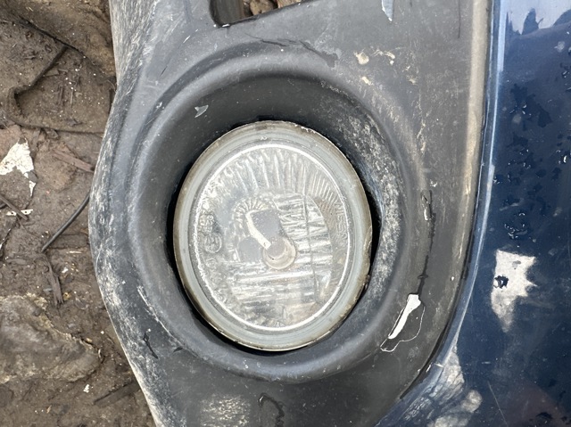 NISSAN 261508J025 Фара противотуманная правая в наличии Полтава