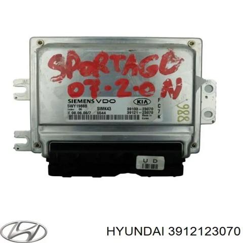 Компьютер двигателя 3912123070 HYUNDAI