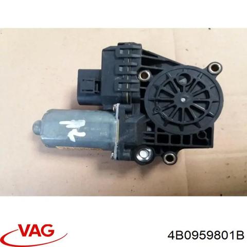 Моторчик стеклоподъемника двери задней, левой 4B0959801B VAG