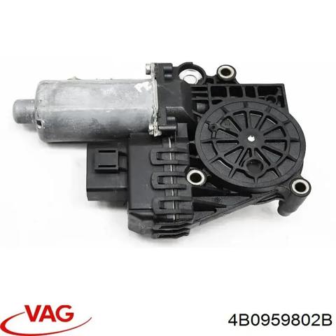 Моторчик стеклоподъемника двери задней, правой 4B0959802B VAG