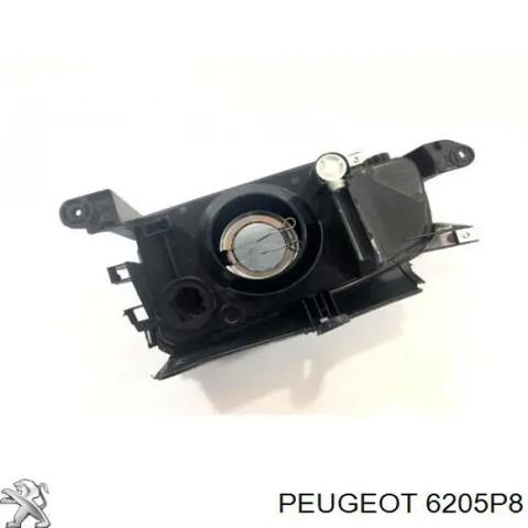 Вставка фары правой 6205P8 PEUGEOT