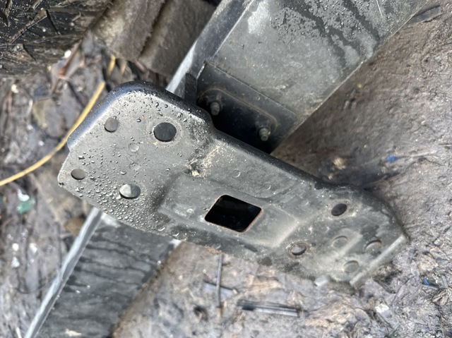 62211CG000 NISSAN Кронштейн усилителя переднего бампера купить в Харьков