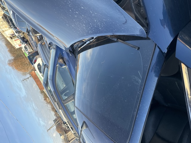 NISSAN 72712CL000 Стекло лобовое  в наличии Ирпень