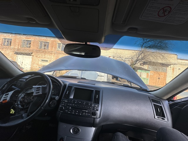 NISSAN 72712CL000 Стекло лобовое  в наличии Чернигов