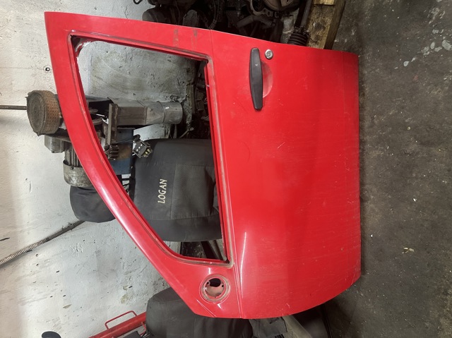 Водительская дверь 801015127R RENAULT