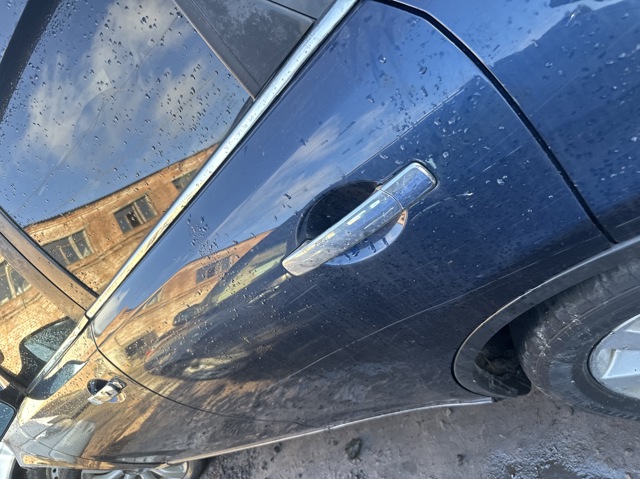 Держатель наружной ручки двери, задней левой 80611CA000 NISSAN