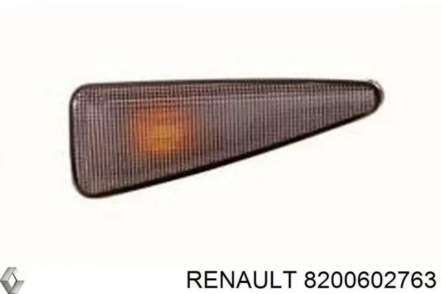 Повторитель поворота на крыле, левый 8200602763 RENAULT