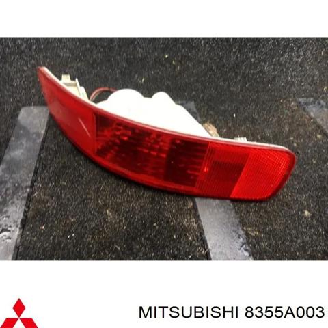 Катафот (отражатель) заднего бампера, левый 8355A003 MITSUBISHI