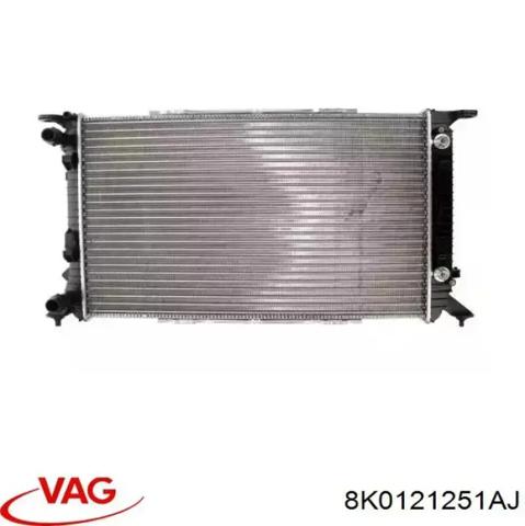 Радиатор основной 8K0121251AJ VAG