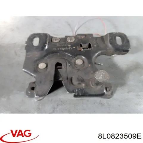 8L0823509E Замок капота купить Львов