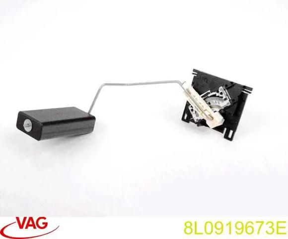 Датчик уровня топлива в бензобаке 8L0919673E VAG