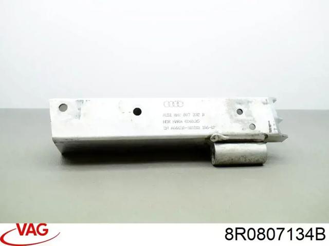 8R0807134B Кронштейн усилителя переднего бампера купить Кривой Рог