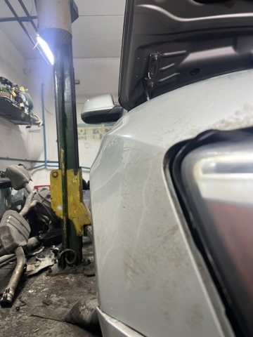 8R0821106A VAG Крыло переднее правое купить в Ровно
