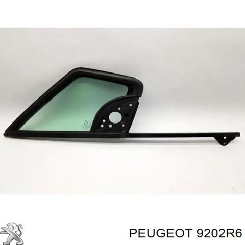 Стекло-форточка двери, передней, правой 9202R6 PEUGEOT