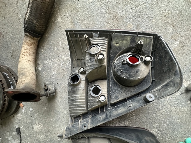 HYUNDAI 924013E010 Фонарь задний левый в наличии Ирпень