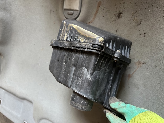  Корпус воздушного фильтра 96553445 GM
