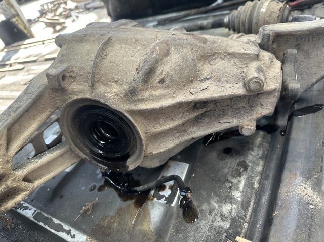 MERCEDES A6393501114 Редуктор задний в наличии Николаев
