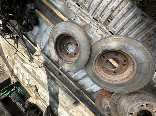 MERCEDES A6394210012 Передние тормозные диски в наличии Украина