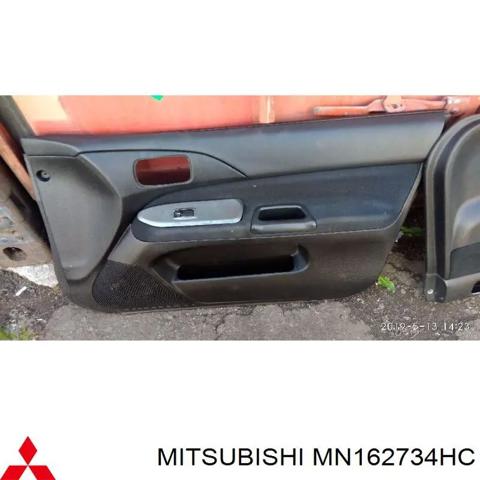 MN162734HC Обшивка (облицовка) внутренняя двери передней правой купить Ровно