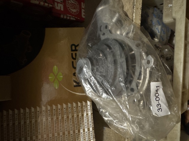 Водяной насос 330041 KAGER