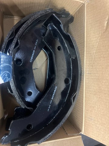 0986487708 BOSCH Колодки ручника купить в Киев