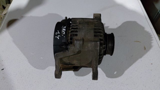 Генератор автомобильный 231002F000 NISSAN