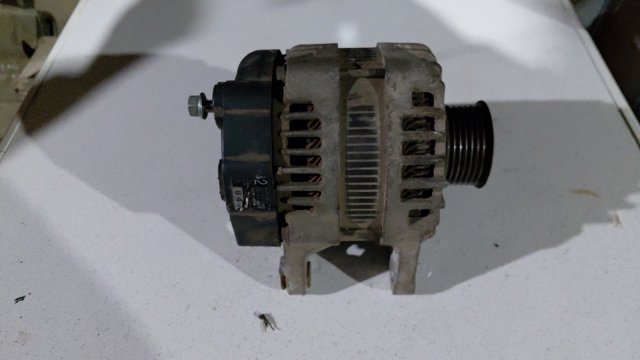 Генератор автомобильный 23100ED00B NISSAN