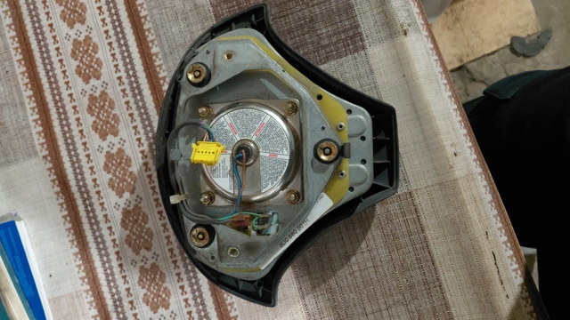 8D0880201H Подушка безопасности (AIRBAG) водительская купить Киев