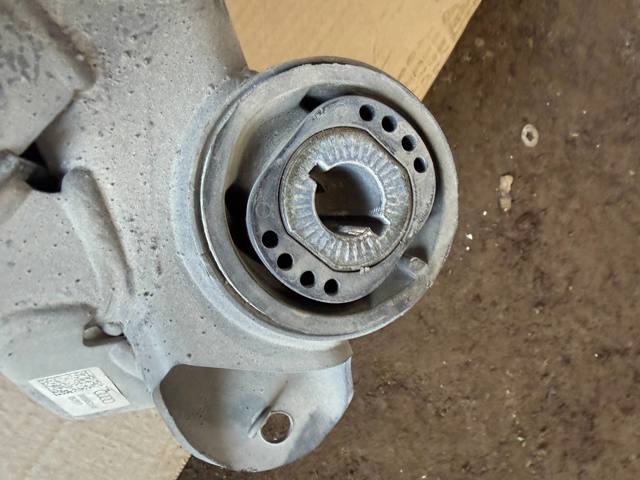 8W0505235AK VAG Подрамник задний купить в Черновцы