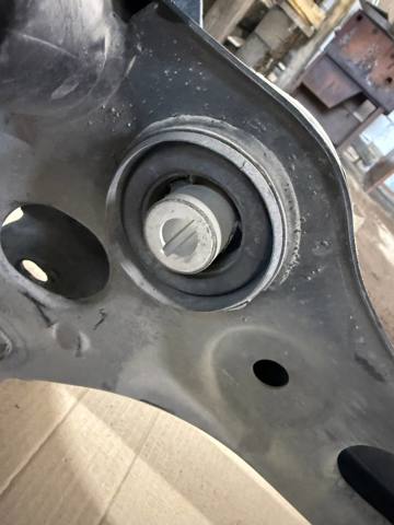 VAG 8W0505235AK Подрамник задний в наличии Николаев