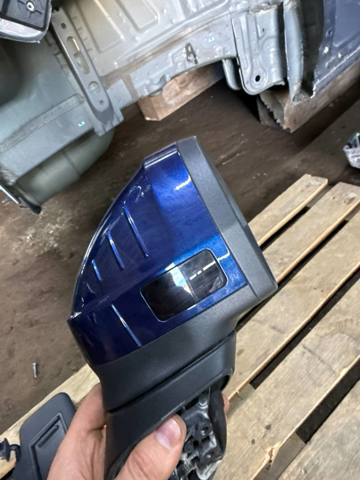 Наружное зеркало правое 8W8857410H VAG