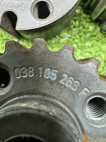 VAG 038105263F Звездочка привода коленвала в наличии Житомир