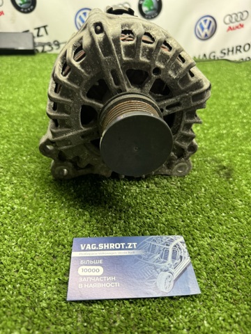 VAG 04L903017C Генератор в наличии Николаев